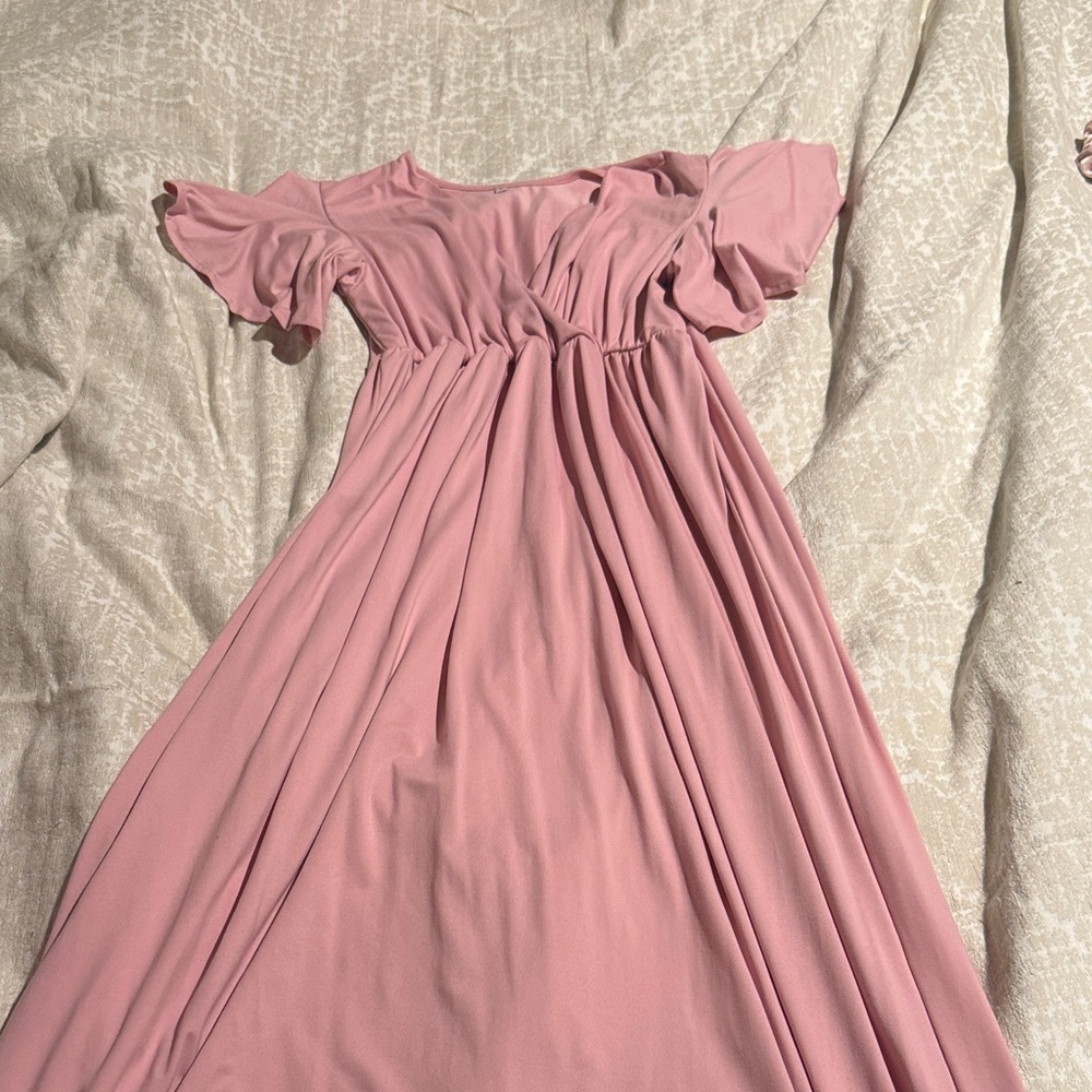Soft Pink Flowing Maxi Maternity Dress